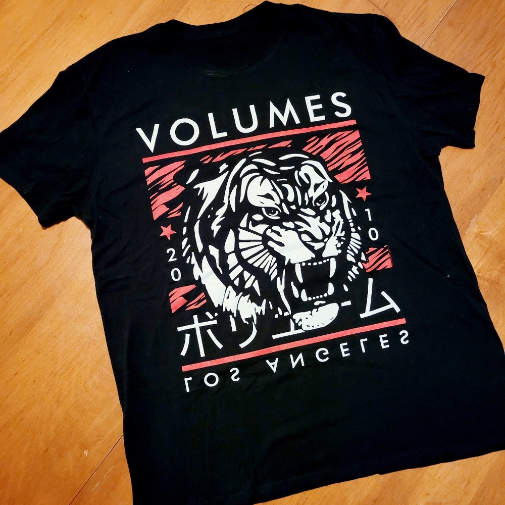 Volumes Shirt XL